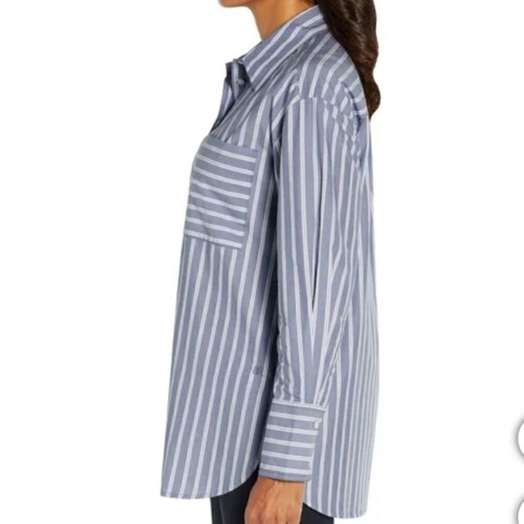 Banana Republic Ladies' Button Front Shirt Blue and white striped NWT - Picture 2 of 3